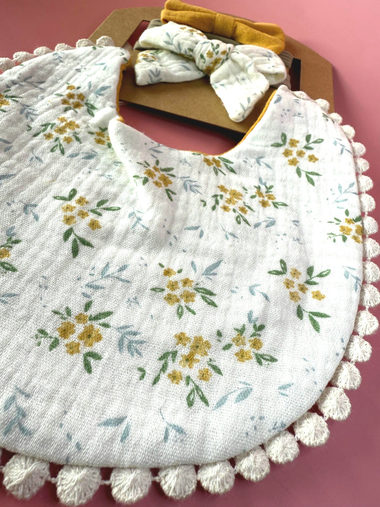 Cotton Bib & Bow Set