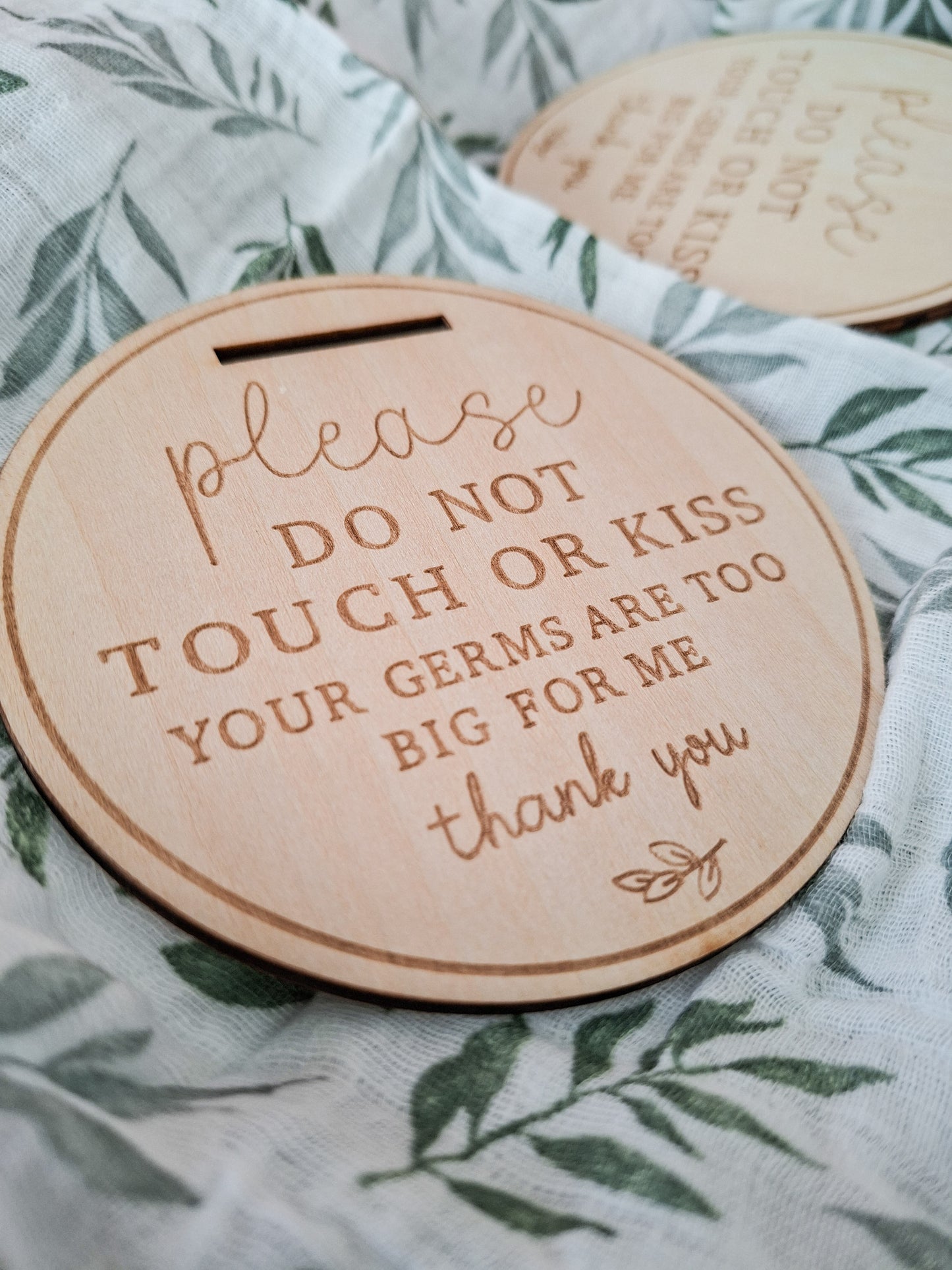 No Kissing Statement Plaque